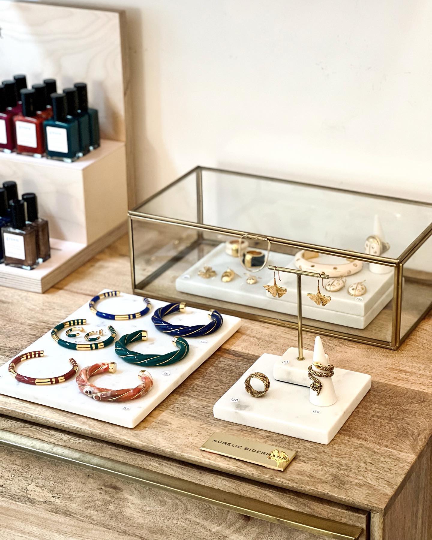 Mona Geneva Concept Store Genève